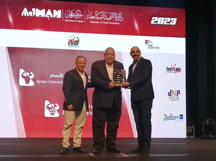 الإمارات تكرم الدكتور عادل فهيم في ختام بطولة عجمان الدولية لكمال الأجسام 1 الإمارات تكرم الدكتور عادل فهيم في ختام بطولة عجمان الدولية لكمال الأجسام