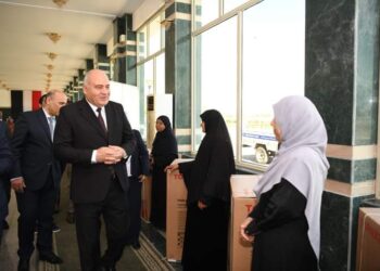 برعايةالتحالف الوطني .. محافظ قنا يسلم 20 أما مثالية أجهزة كهربائية مقدمة من مؤسسة  العربى 