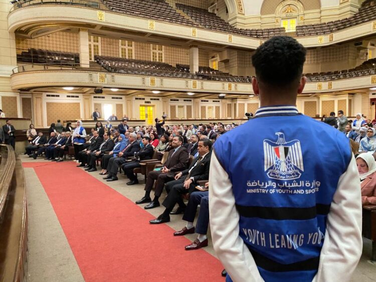 متطوعي وزارة الشباب والرياضة YLY في جامعة القاهرة 1 متطوعي وزارة الشباب والرياضة YLY في جامعة القاهرة