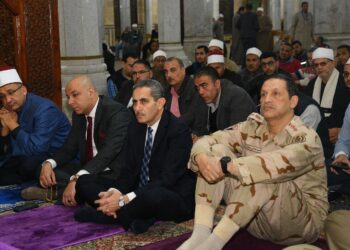 محافظ الغربية يؤدي صلاة المغرب بالمسجد الأحمدي ويشهد احتفال ليلة النصف من شعبان