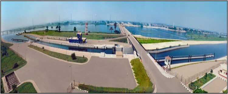 النقل تدعو شركات القطاع الخاص للاستثمار في قطاع النقل النهري بالتزامن مع تنفيذ خطة شاملة لتطوير القطاع 1 النقل تدعو شركات القطاع الخاص للاستثمار في قطاع النقل النهري بالتزامن مع تنفيذ خطة شاملة لتطوير القطاع