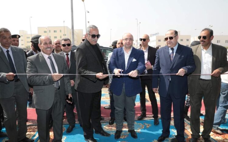 محافظ بنى سويف يفتتح معرض السلع واللحوم بالتعاون مع الغرفة التجارية والتموين بشرق النيل