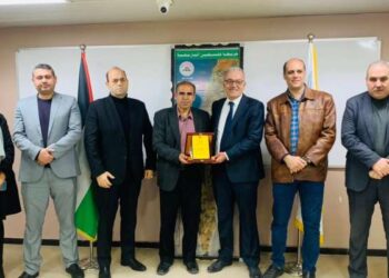 الغرفة التجارية بغزة تستقبل وفداً من نقابة الصحفيين