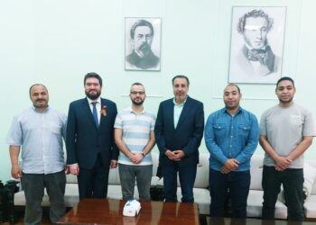 عالم روسى فى اسيوط لمكافحة السرطان