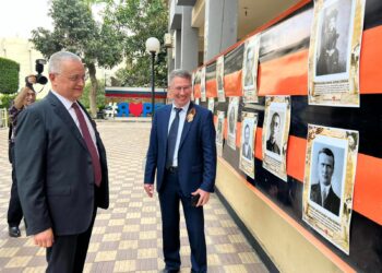 إحتفالية كبرى بعيد النصر بالبيت الروسي