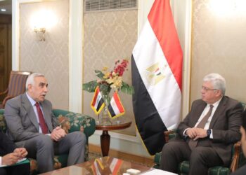 وزير التعليم العالي والبحث العلمي يستقبل سفير جُمهوريَّة العراق في القاهرة