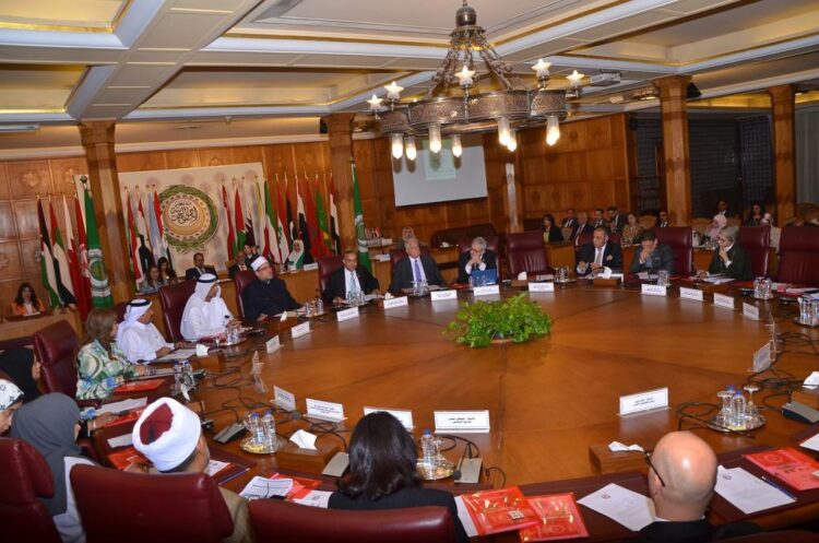 الجامعة العربية تستضيف منتــــدى الأســـــرة العربيـــــة تحت شعار "استدامـــــة دور الأســـرة العربيـــة فـي تنميـــــة المجتمــــع" 1 الجامعة العربية تستضيف منتــــدى الأســـــرة العربيـــــة تحت شعار “استدامـــــة دور الأســـرة العربيـــة فـي تنميـــــة المجتمــــع”