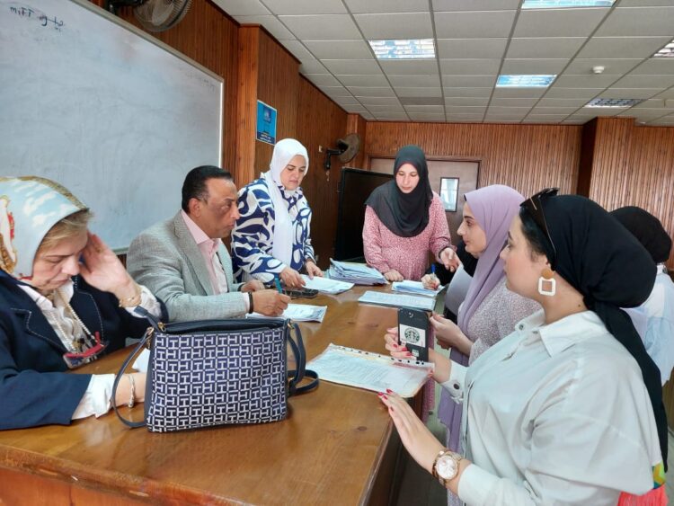 اليوم الثالث على التوالي .. استكمال أعمال الإمتحانات الشفوية " بآداب طنطا" للاقسام العلمية للفصل الدراسي الثاني 1 اليوم الثالث على التوالي .. استكمال أعمال الإمتحانات الشفوية ” بآداب طنطا” للاقسام العلمية للفصل الدراسي الثاني