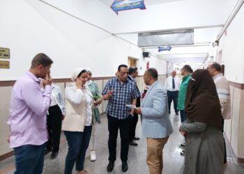 عميد آداب طنطا يجرى جولة تفقدية لمتابعة استعداداً الكلية لزيارة فريق الهيئة القومية لضمان جودة التعليم غداً الأحد