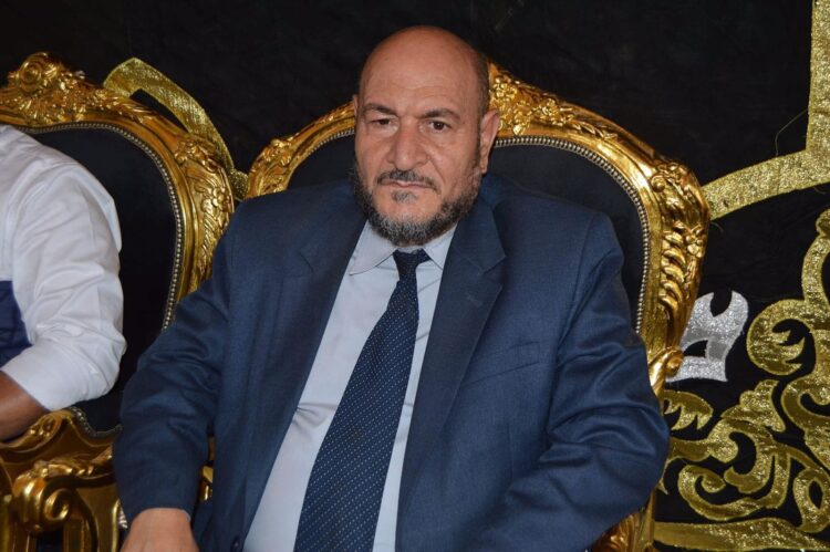 النائب الشاذلى والنائب عريبى يقدمان العزاء للدكتور عبدالفنتاح عبده بالشين .