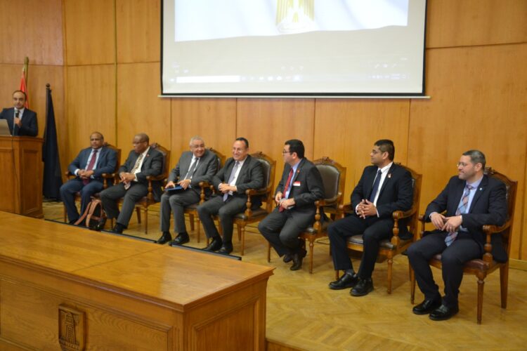 جامعة الاسكندرية تستضيف وفد رفيع المستوى من جامعة لويفل الأمريكية 1 جامعة الاسكندرية تستضيف وفد رفيع المستوى من جامعة لويفل الأمريكية