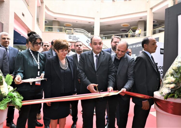 وزير التجارة والصناعة يفتتح فعاليات الدورة الثامنة لمعرض ديزاين شو بمركز القاهرة الدولي للمؤتمرات 1 وزير التجارة والصناعة يفتتح فعاليات الدورة الثامنة لمعرض ديزاين شو بمركز القاهرة الدولي للمؤتمرات