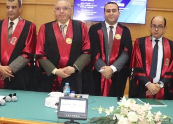 كلية التجارة بطنطا تناقش بحثا في الماجستير المهني حول التكامل في تخطيط الموارد ونظام محاسبة استهلاكها في الشركات الصناعية