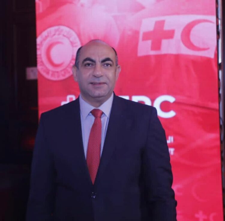 رئيس جمعية الهلال الأحمر بالمنوفية يقدم التهنئة لمحافظ المنوفية بالعيد القومي للمحافظة  .. والجمعية تشارك في الإحتفالات بقافلة طبية لعمال النظافة