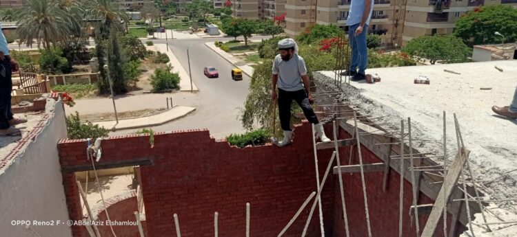 جهاز مدينة النوبارية الجديدة يتصدى للمخالفات .