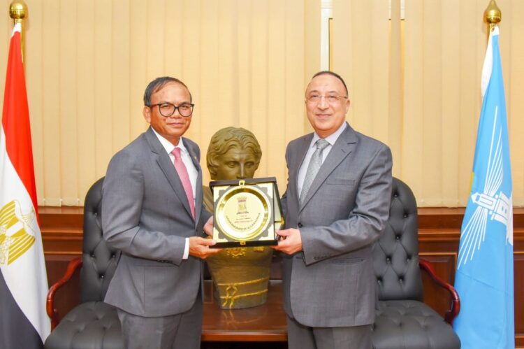 عروس البحر الابيض المتوسط تبهر سفير كمبوديا في أول زيارة له