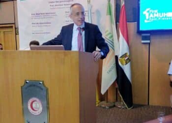 الدكتور أشرف الغندور يشهد إفتتاح فعاليات مؤتمر المستشفى الرئيسي الجامعي بين الماضي والحاضر والمستقبل