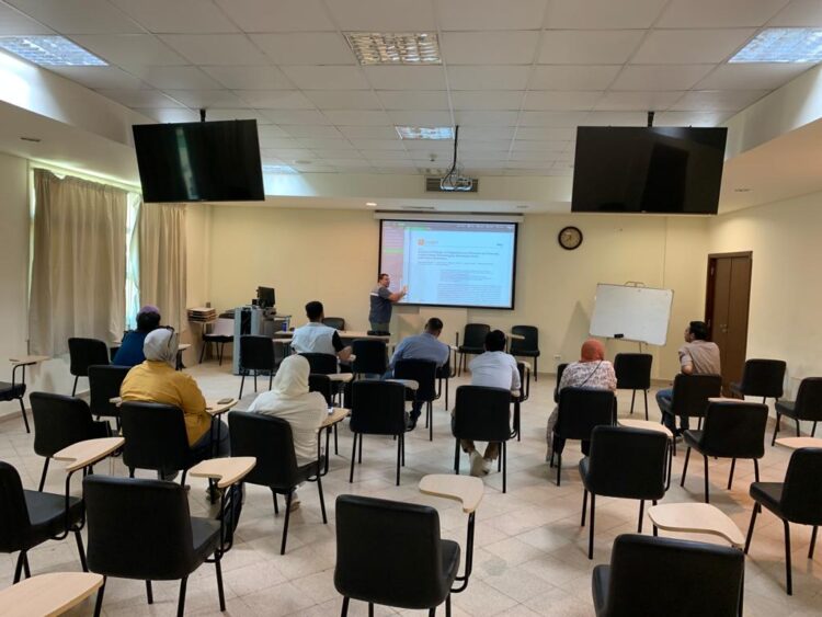 الجامعة العربية المفتوحة بمصر تنظم أولى ورش العمل عن كيفية كتابة ورقة بحثية وتوثيقها 1 الجامعة العربية المفتوحة