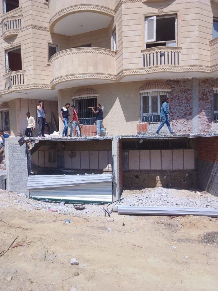 حملات مكثفة لإزالة مخالفات البناء والتعديات واسترداد الأراضي بمدينتي 6 أكتوبر والسادات 1 حملات مكثفة لإزالة مخالفات البناء والتعديات واسترداد الأراضي بمدينتي 6 أكتوبر والسادات