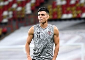 شوبير يكشف حقيقة رجوع بن شرقي الي مصر