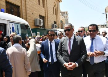 وزير الصحة ومحافظ الفيوم يتفقدان مستشفى طامية المركزي