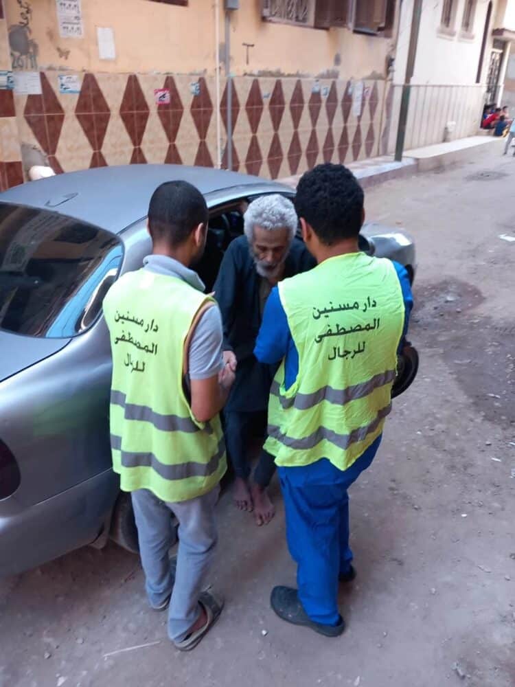 جبروت إمراه تعذب زوجها المسن من أجل الميراث بكفر الزيات