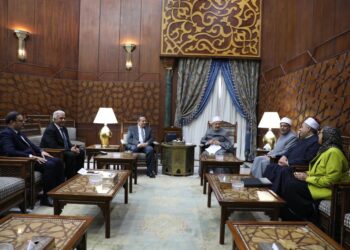 شيخ الأزهر يستقبل رئيس هيئة جودة التعليم ويناقشان سُبُل تعزيز التعاون العلمي بين الأزهر والهيئة