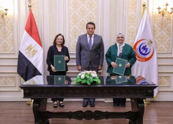 وزير الصحة يشهد توقيع مذكرة تفاهم بين المجلس القومي للطفولة والأمومة والأمانة العامة للصحة النفسية لتقديم الدعم النفسي للأطفال والمراهقين وأسرهم