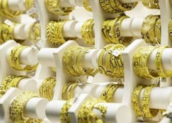 انخفاض أسعار الذهب في الأسواق المحلية بمنتصف التعاملات