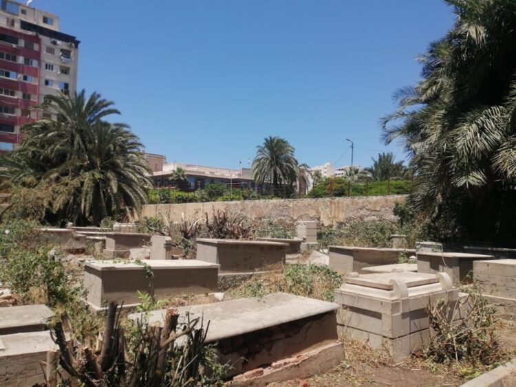 تكثيف أعمال رفع كفاءة المناطق المحيطة بالمواقع الأثرية بنطاق حي وسط 1 تكثيف أعمال رفع كفاءة المناطق المحيطة بالمواقع الأثرية بنطاق حي وسط