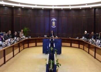 مدبولي تخفيف أحمال الكهرباء بسبب الموجة الحارة الشديدة وزيادة الاستهلاك