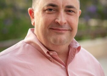 نوكيا وريد هات تعلنان عن شراكة جديدة لحلول الاتصالات الأفضل في فئتها استناداً إلى منصات البنية التحتية من ريد هات وتطبيقات الشبكة الأساسية من نوكيا 1 نوكيا وريد هات تعلنان عن شراكة جديدة لحلول الاتصالات الأفضل في فئتها استناداً إلى منصات البنية التحتية من ريد هات وتطبيقات الشبكة الأساسية من نوكيا