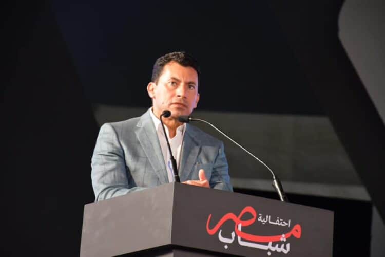 القيادة السياسية دائما ما تضع الشباب المصري في الأولوية