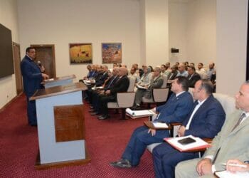 وزير التنمية المحلية يتابع الملفات الخدمية للمواطنين ومشروعات حياة كريمة ومجمعات الخدمات الحكومية