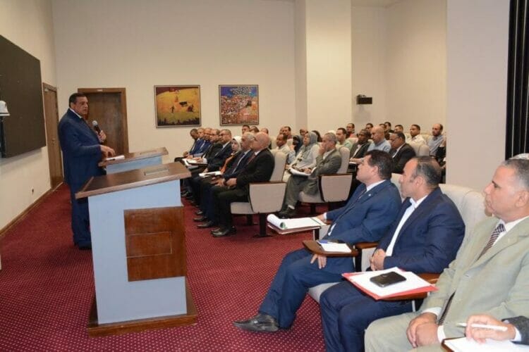 وزير التنمية المحلية يتابع الملفات الخدمية للمواطنين ومشروعات حياة كريمة ومجمعات الخدمات الحكومية 1 وزير التنمية المحلية يتابع الملفات الخدمية للمواطنين ومشروعات حياة كريمة ومجمعات الخدمات الحكومية