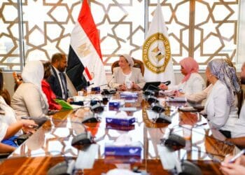 وزيرة البيئة تلتقى ووفد جامعة كوت دازور الفرنسية