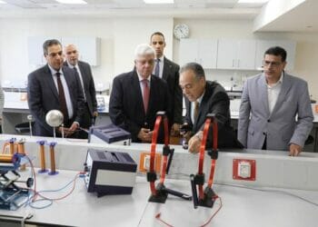 وزير التعليم العالي يلتقي علماء مدينة زويل لمناقشة الاستراتيجية الوطنية للتعليم العالي والبحث العلمي