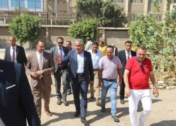 وزير العمل يتفقد المركز القومي للسلامة والصحة المهنية ويوجه بسرعة الانتهاء من التطوير