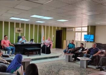 رئيس مجلس مدينة رأس سدر يلتقى بمديري الإدارات بمجلس المدينة