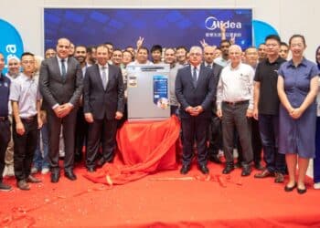 افتتاح رسمي لخط إنتاج مصنع Midea الصيني لغسالات الأطباق وإطلاق أول منتج بأياد مصرية