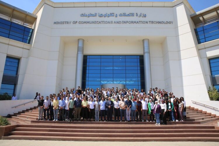 اختتام فعاليات برنامج التدريب الصيفي في أساسيات البنية التحتية والأمن السيبراني 1 اختتام فعاليات برنامج التدريب الصيفي في أساسيات البنية التحتية والأمن السيبراني