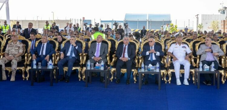 اقتصادية قناة السويس تحتفل بتدشين عقود التزام لمحطة حاويات 2 ومحطة متعددة الأغراض 1 اقتصادية قناة السويس تحتفل بتدشين عقود التزام لمحطة حاويات 2 ومحطة متعددة الأغراض