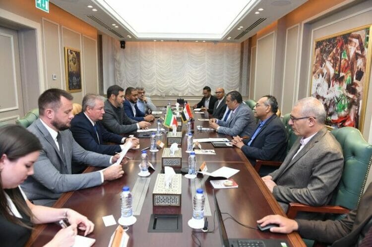 وزير الدولة للإنتاج الحربي يلتقي نائب رئيس الوزراء ووزير التجارة والصناعة بجمهورية تتارستان