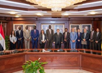 السيد حسن عبد الله يستقبل وفدًا من البنك المركزي لجنوب السودان