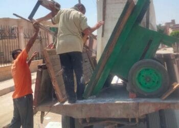 حملة لرفع الإشغالات بمحيط مكتبة مصر بحي ثالث الإسماعيلية