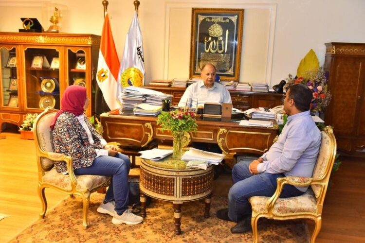 محافظ أسيوط يشدد على متابعة مراحل تنفيذ المشروعات بالمراكز والأحياء 1 محافظ أسيوط يشدد على متابعة مراحل تنفيذ المشروعات بالمراكز والأحياء