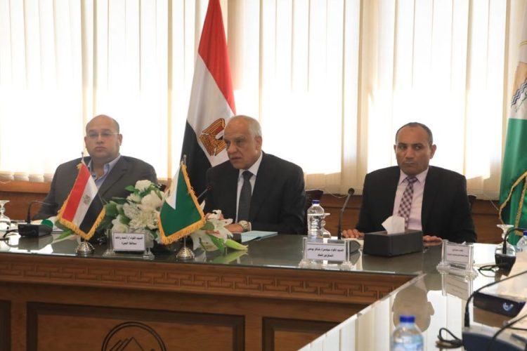 محافظ الجيزة يكلف بسرعة الإنتهاء من مشروعات الصرف الصحي 1 محافظ الجيزة يكلف بسرعة الإنتهاء من مشروعات الصرف الصحي