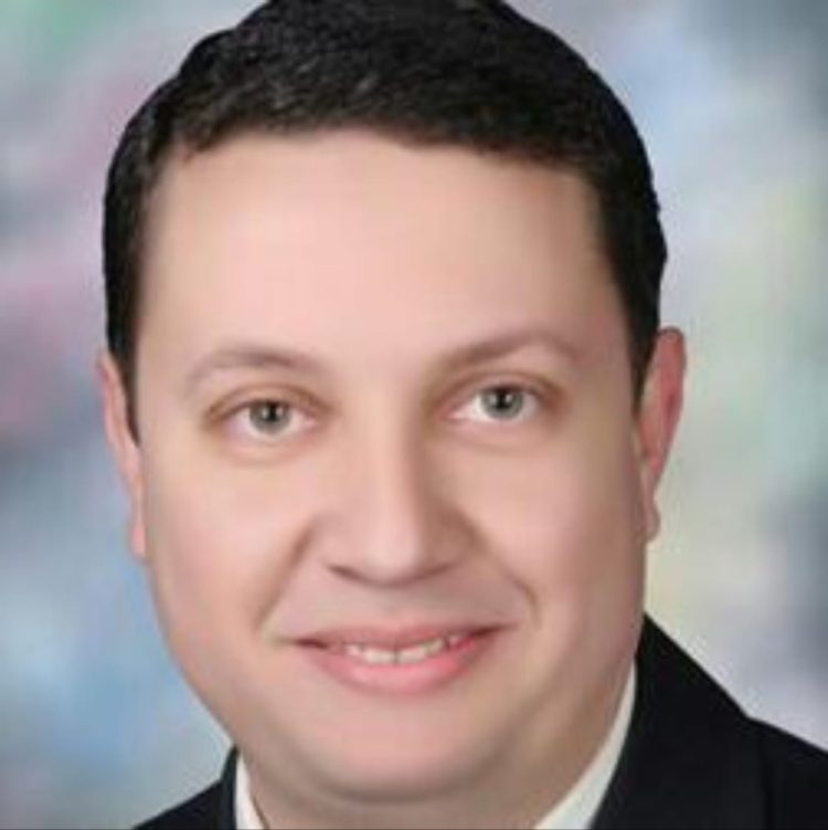الديب وأبوإسماعيل ونايل والذهبى قامات المصريه للإتصالات شكرا جزيلا .