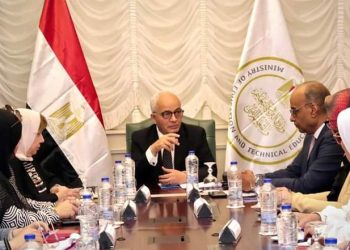 وزير التربية والتعليم يعقد اجتماعا لبحث المراجعة النهائية للائحة النظام والانضباط المدرسي 3 وزير التربية والتعليم يعقد اجتماعا لبحث المراجعة النهائية للائحة النظام والانضباط المدرسي