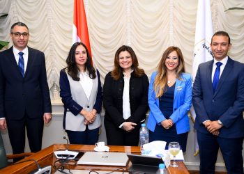 وزيرة الهجرة تبحث التعاون المشترك مع شركة “ابدأ” لتأهيل الشباب لسوق العمل
